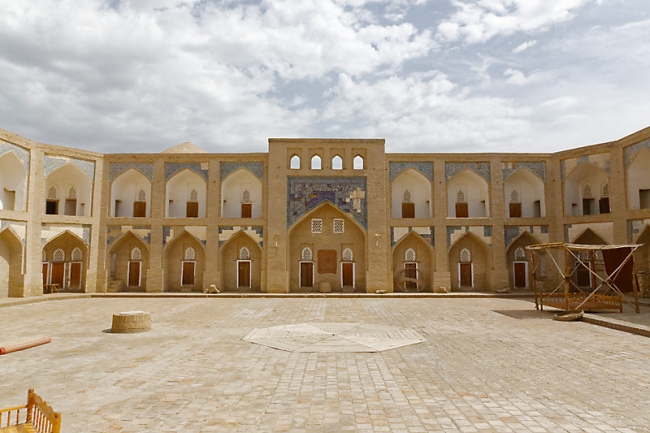 Madrasa et caravansérail Allakouli Khan-012